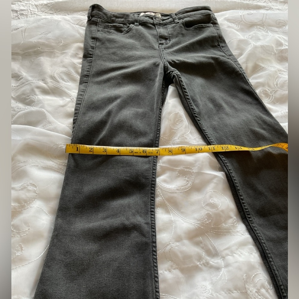 Hollister California Black Bell Bottom 3R (W26 L 33) Distressed Jeans - Picture 7 of 10